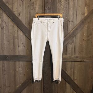 Articles of Society Step Hem White Denim EUC